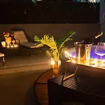 Oasis Luxury With Terrarce And Jacuzzi Lägenhet