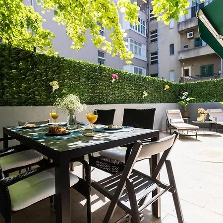 Oasis Luxury With Terrarce And Jacuzzi Apartament Split