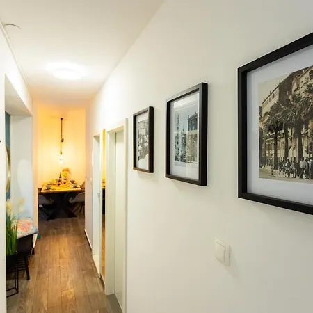 Oasis Luxury With Terrarce And Jacuzzi Apartament Split