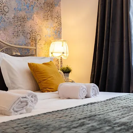 Oasis Luxury With Terrarce And Jacuzzi Сплит