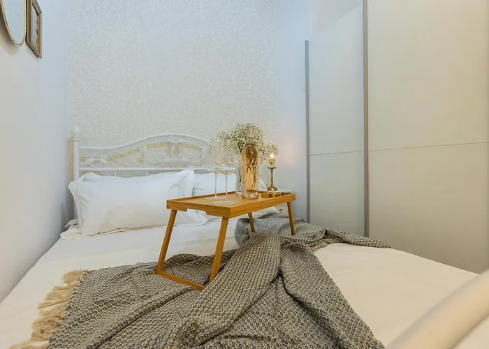 Oasis Luxury With Terrarce And Jacuzzi * スプリト