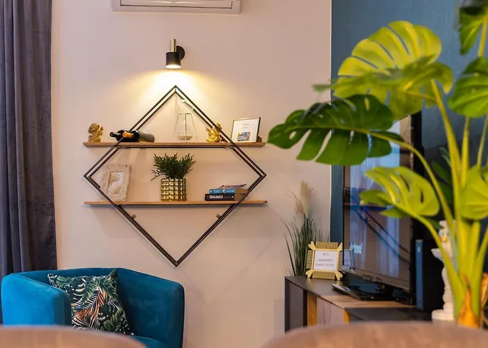 Oasis Luxury With Terrarce And Jacuzzi アパート スプリト