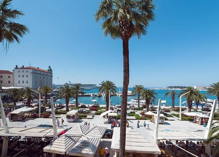 アパート Oasis Luxury With Terrarce And Jacuzzi *