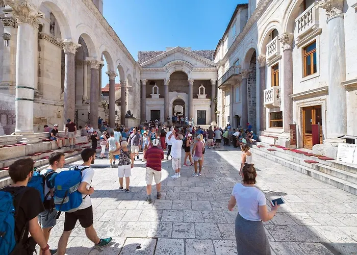 Oasis Luxury With Terrarce And Jacuzzi アパート *