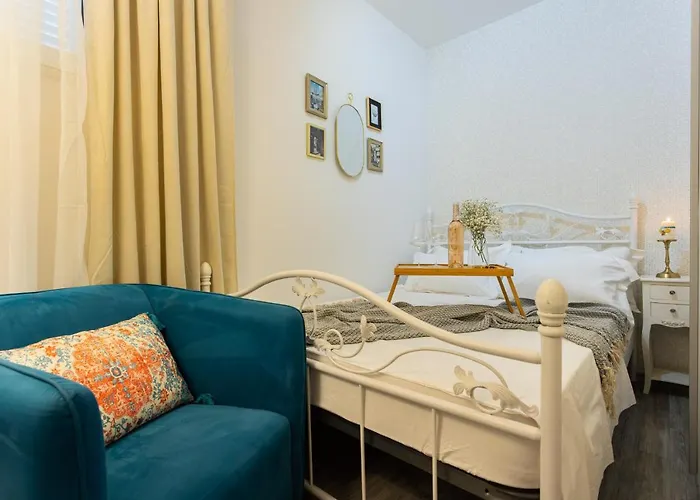 Oasis Luxury With Terrarce And Jacuzzi Appartement Split